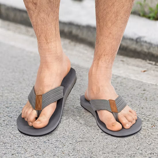 SSD China Factory Niedriger Preis Maßgeschneiderte hochwertige tragbare Sandalen-Hausschuhe Flip Flop